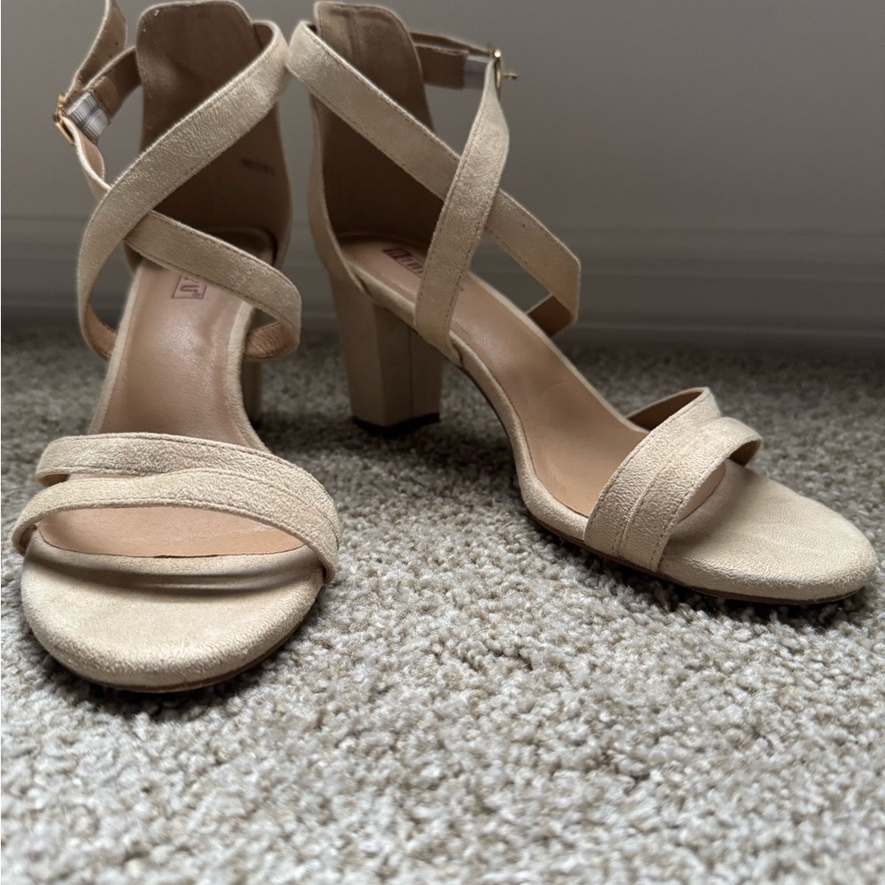 IDIFU Elegant Cream Strappy Heels